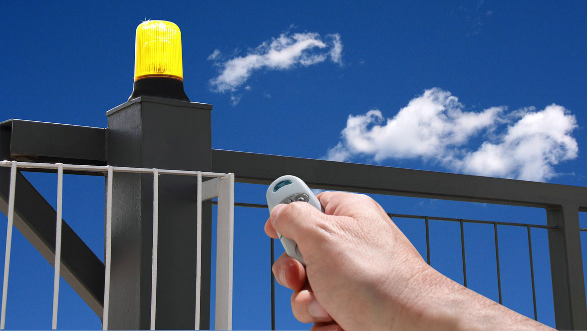 AUTOMAZIONE CANCELLI E PORTE